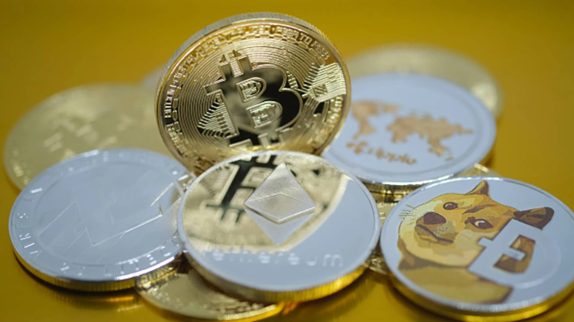 kaip pakeisti bitcoin į dogecoin hitbtc?