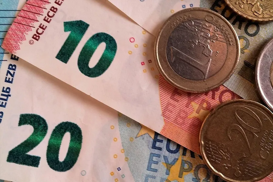 kiek uždirba kriptovaliutų prekiautojas