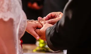 ką daryti internete norint užsidirbti pinigų)