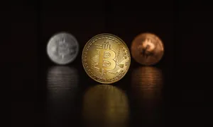 bitcoin ethereum investicija)