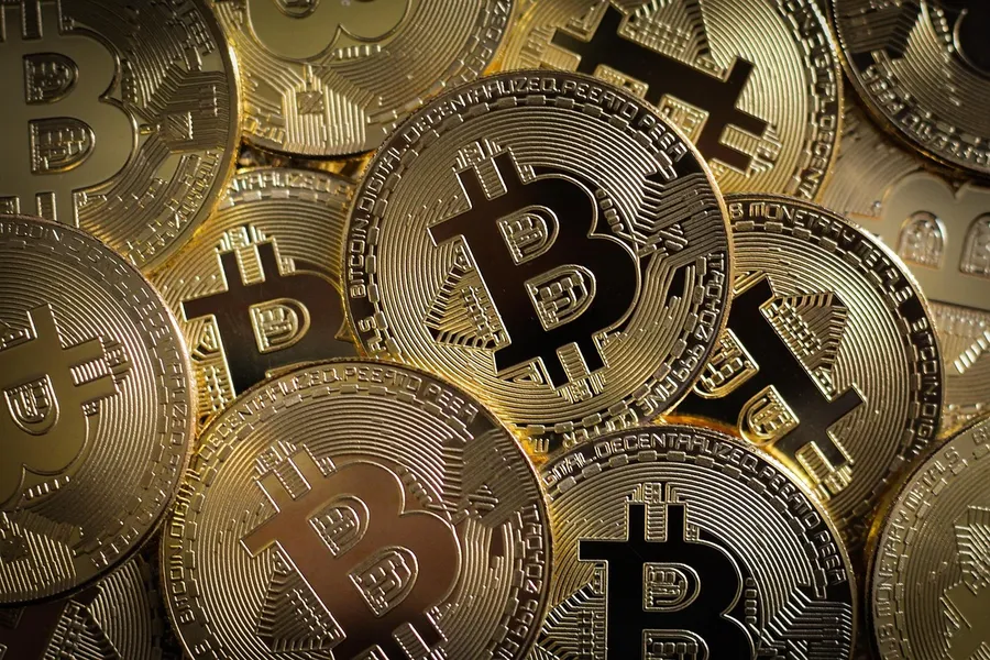 praturtėti internetu ar turėčiau investuoti 100 USD į bitcoin