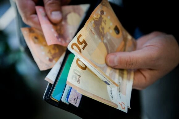 kaip užsidirbti daugiau pinigų kaip namų sveikatos pagalbininkas