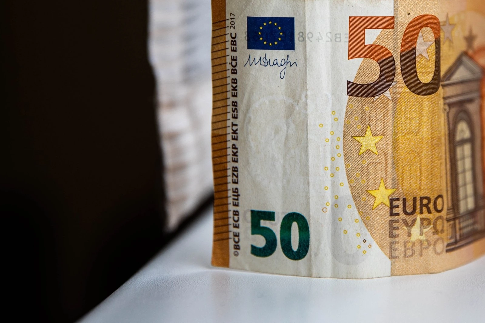 veikianti pinigų uždirbimo sistema