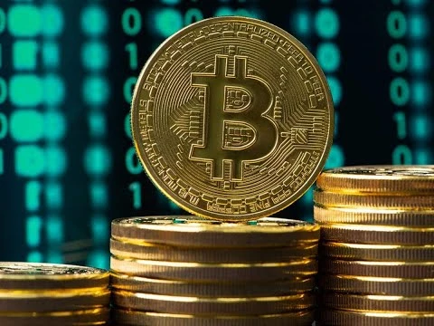 kokias kriptovaliutų monetas investuoti 2022 m)