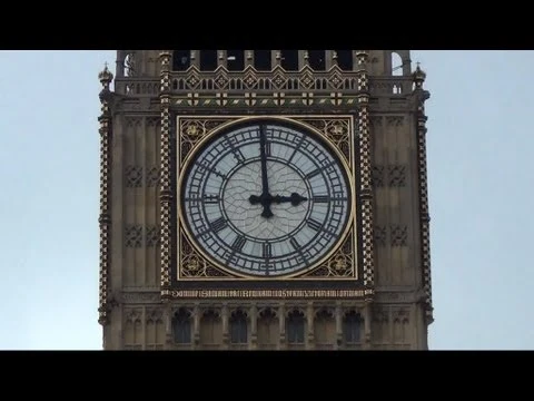Big ben dvejetainiai opcionai Freemans dvejetainių parinkčių signalai