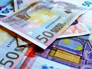 bitcoin pinigai arba finansinė investicija