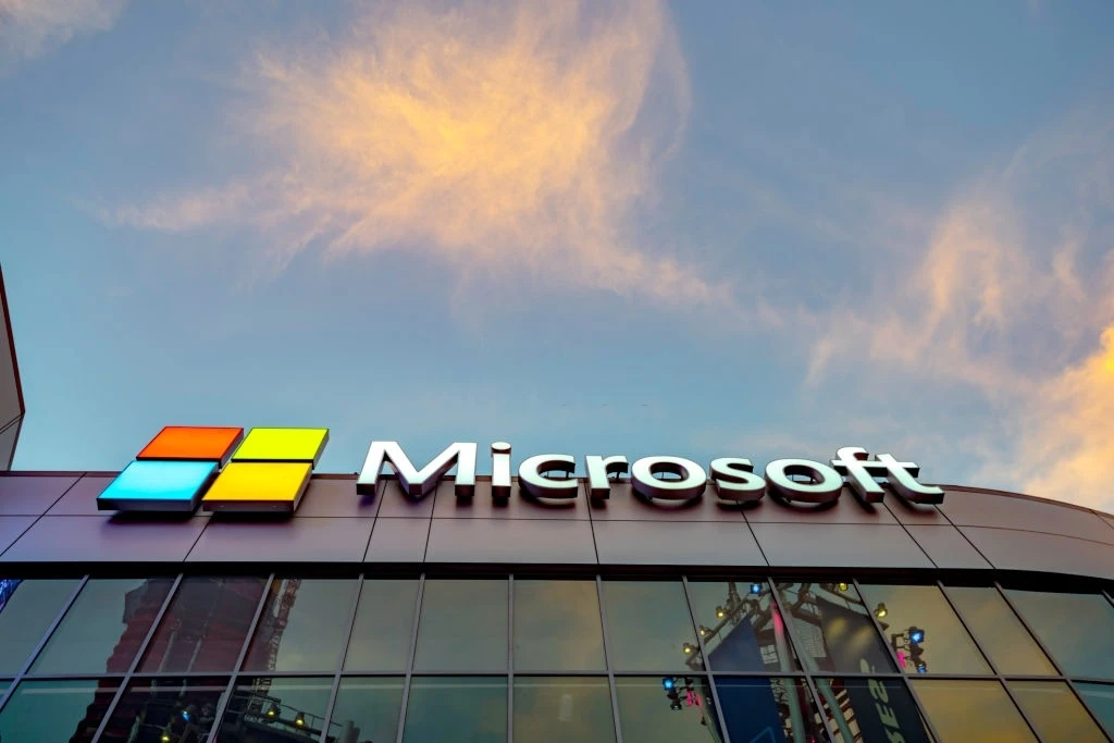 Microsoft investuoja į bitcoin)